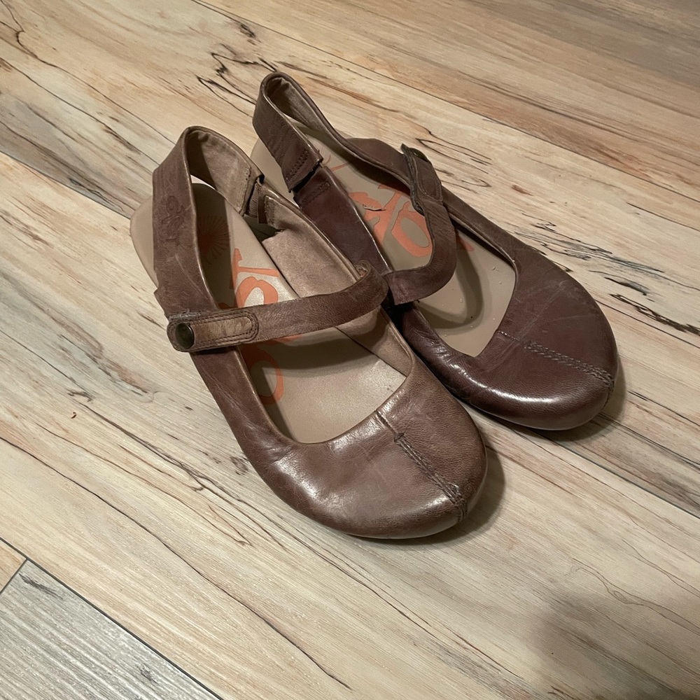 OTBT low wedge size 6